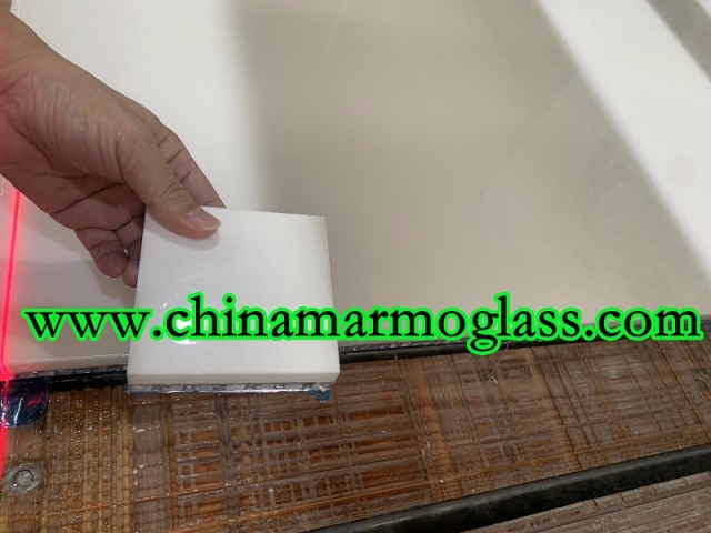 Glassos Crystallized White Glass Honeycomb Panel